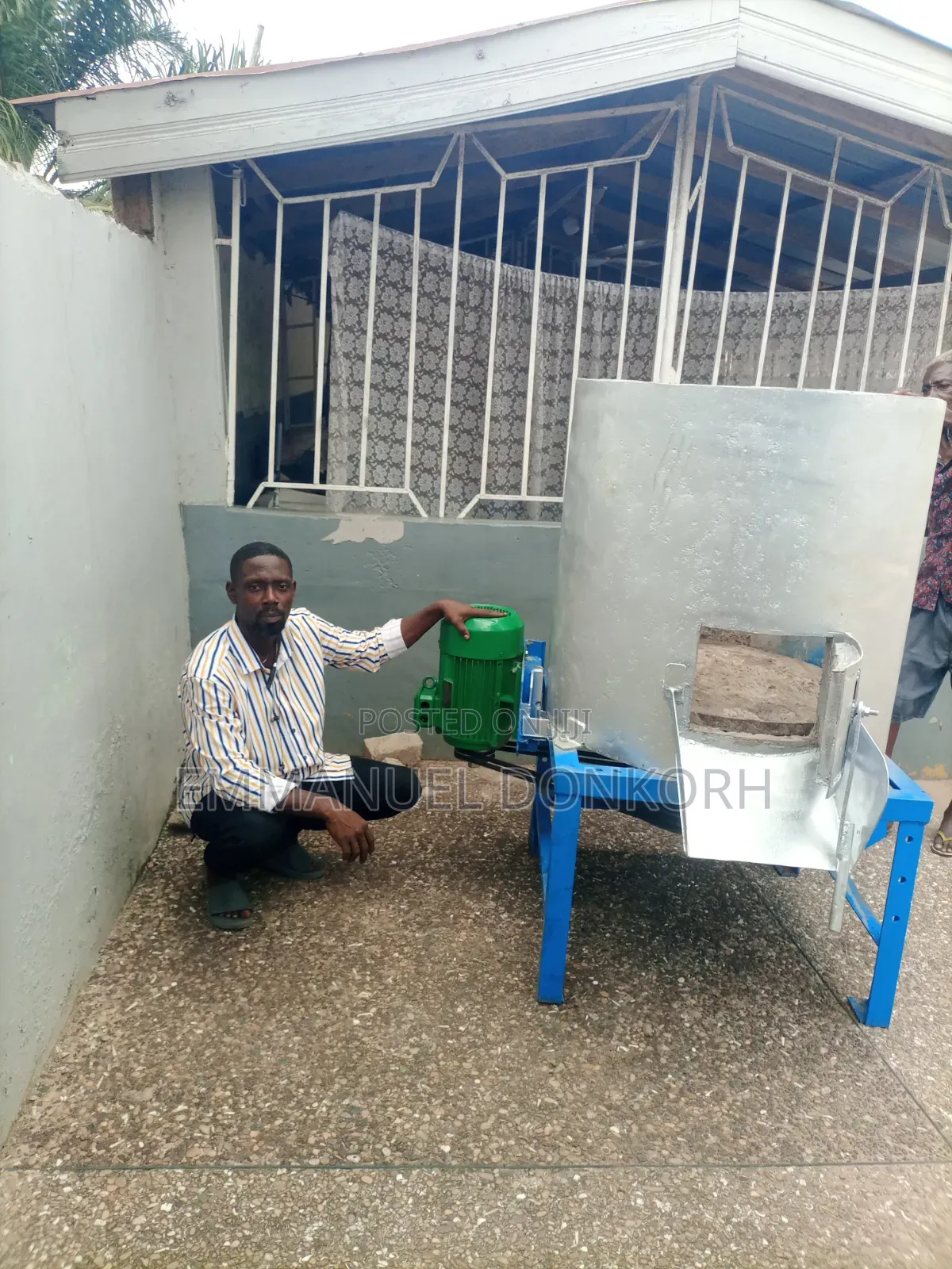 Cassava Peeling Machine