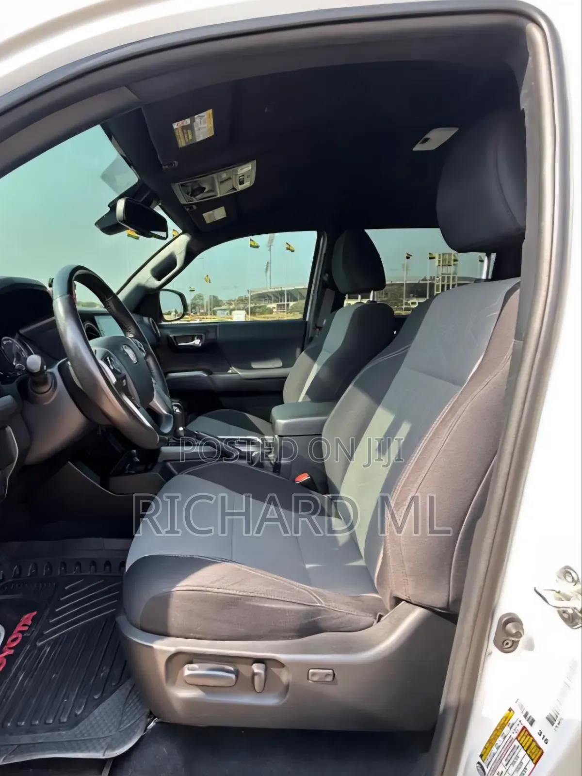 Toyota Tacoma 2020 White