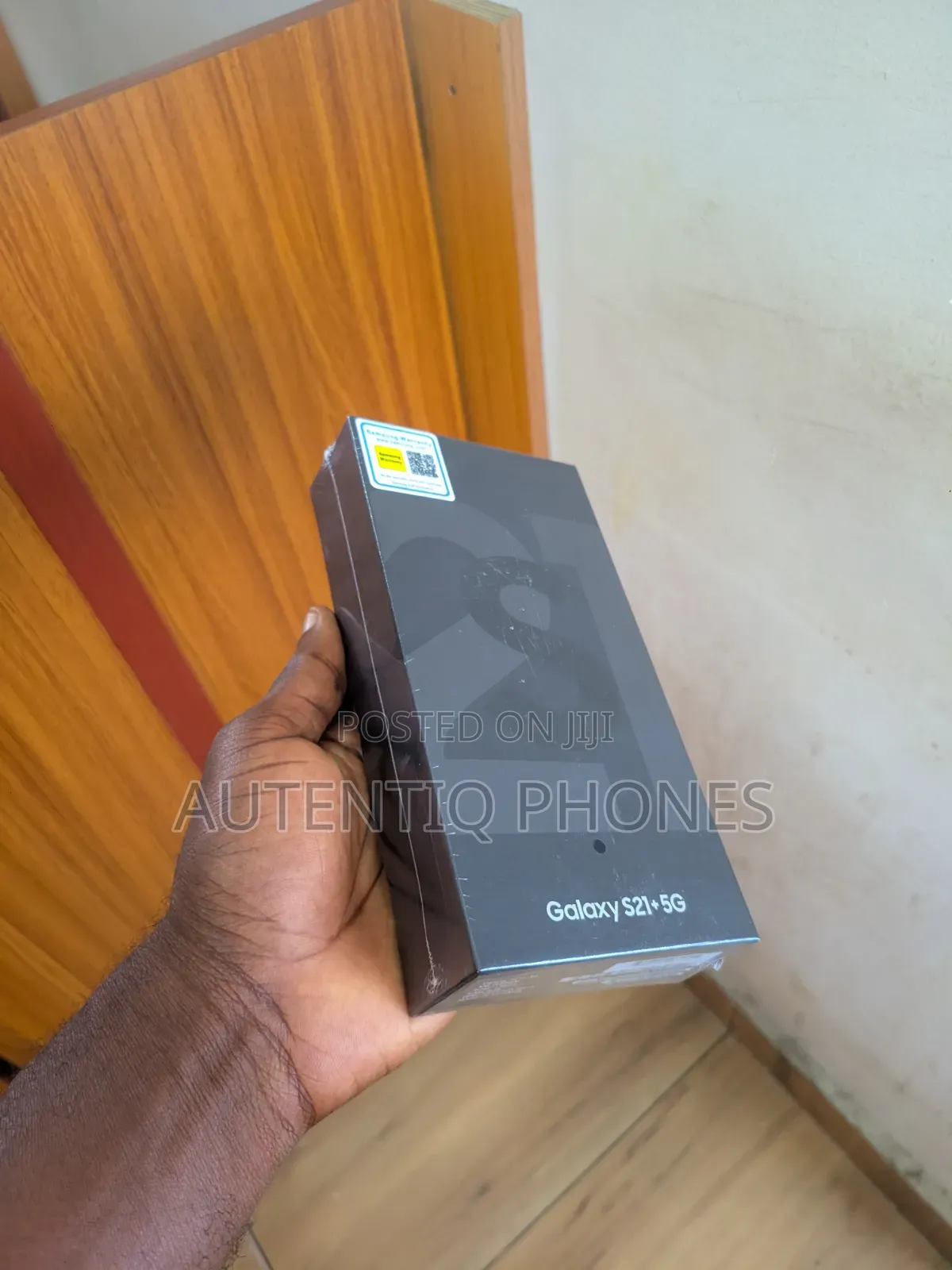 New Samsung Galaxy S21+ 5G 128 GB Silver