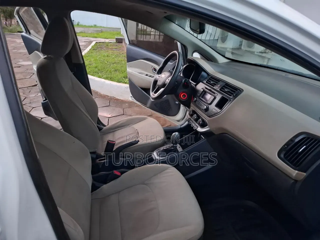 Kia Rio LX 4dr Sedan (1.6L 4cyl 6A) 2012 White