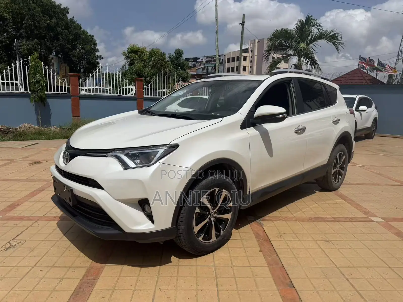 Toyota RAV4 2017 White