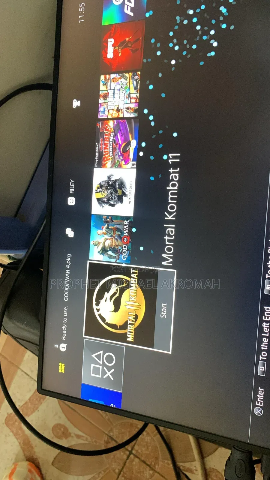 Ps4 Standard Jailbreak Console With 1 Controller and Three Games