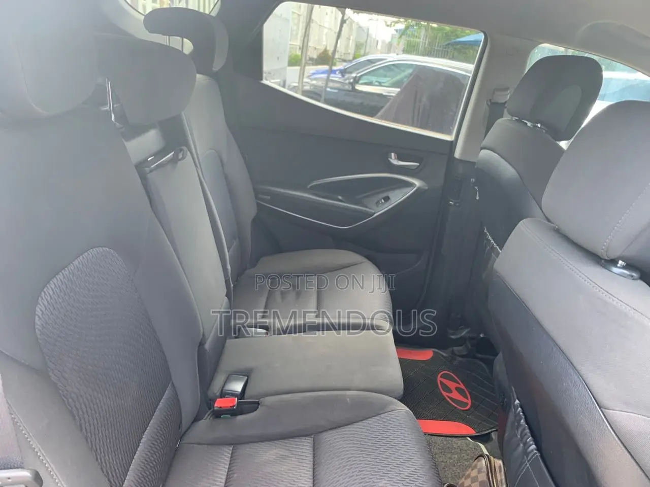 Hyundai Santa Fe SEL 2.4 AWD 2019 White