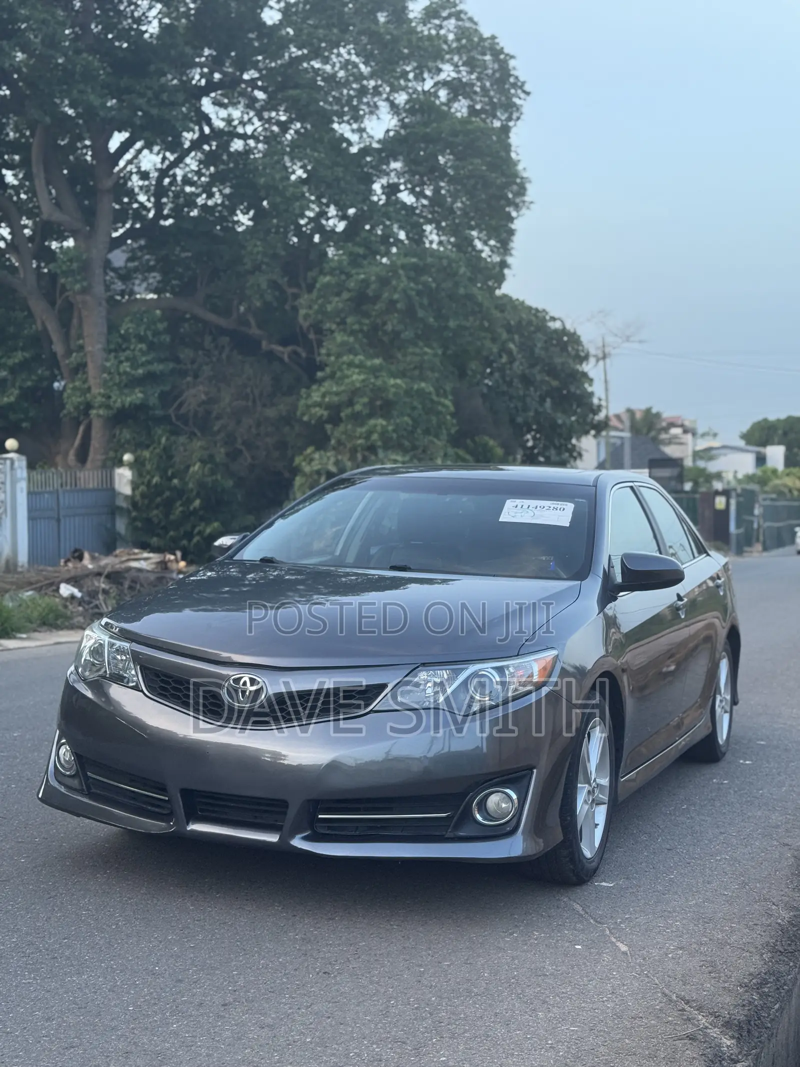 Toyota Camry SE 4dr Sedan (2.5L 4cyl 6A) 2014 Gray
