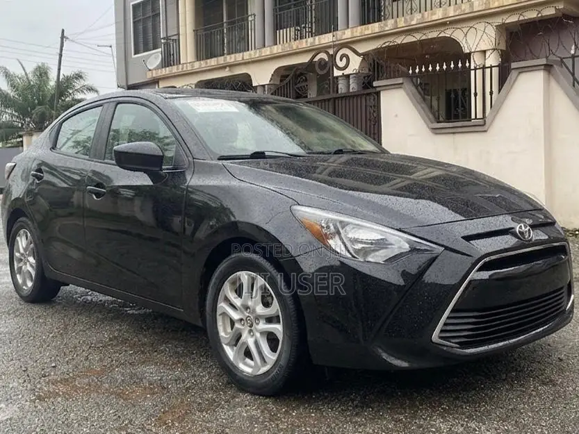 Toyota Yaris iA 1.5 FWD 2017 Gray