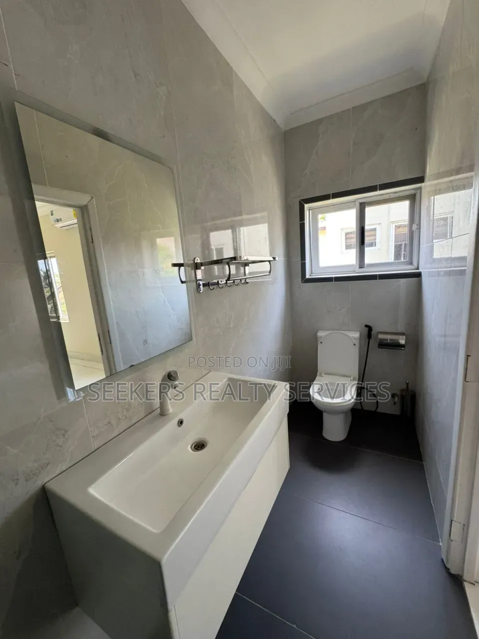 5bdrm Mansion in Seekers Realty, US Embassy Area for rent