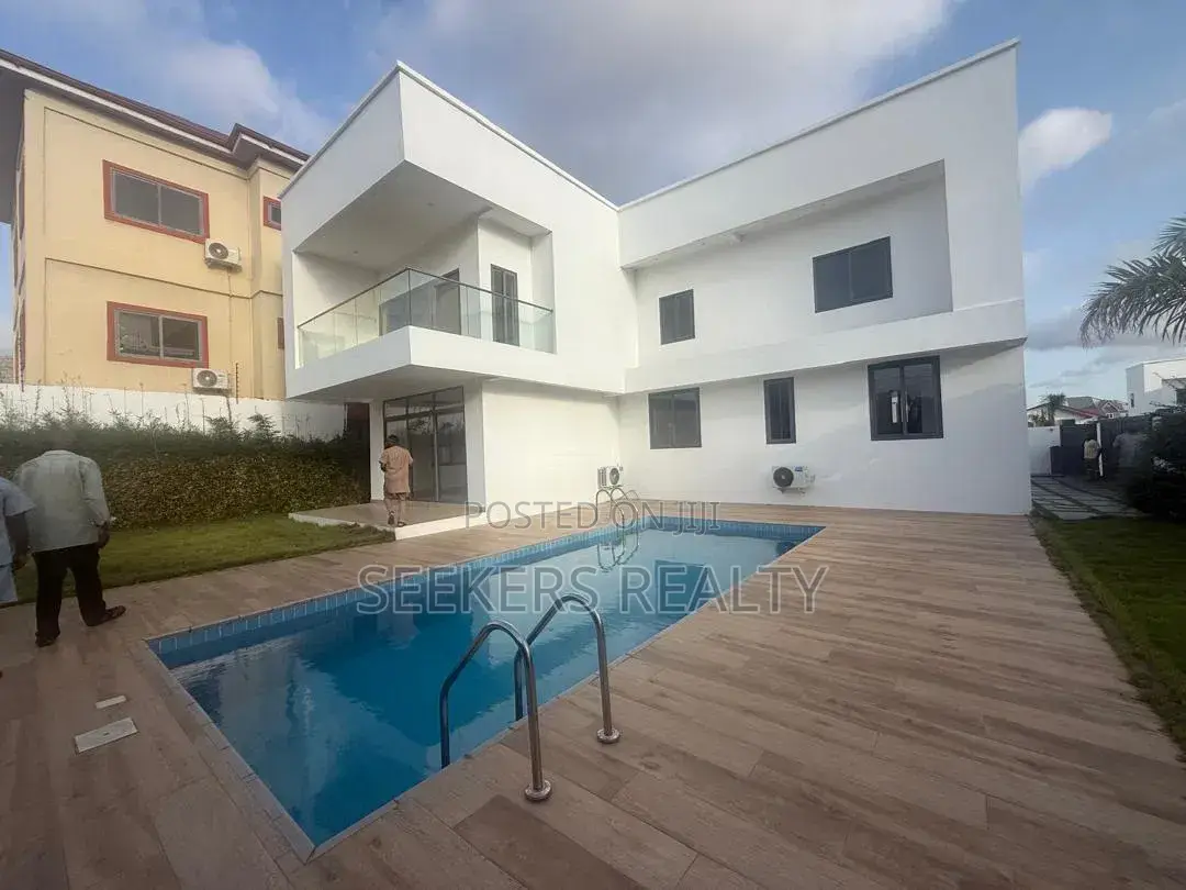 5bdrm Townhouse/Terrace in Seekers Realty, American House for sale