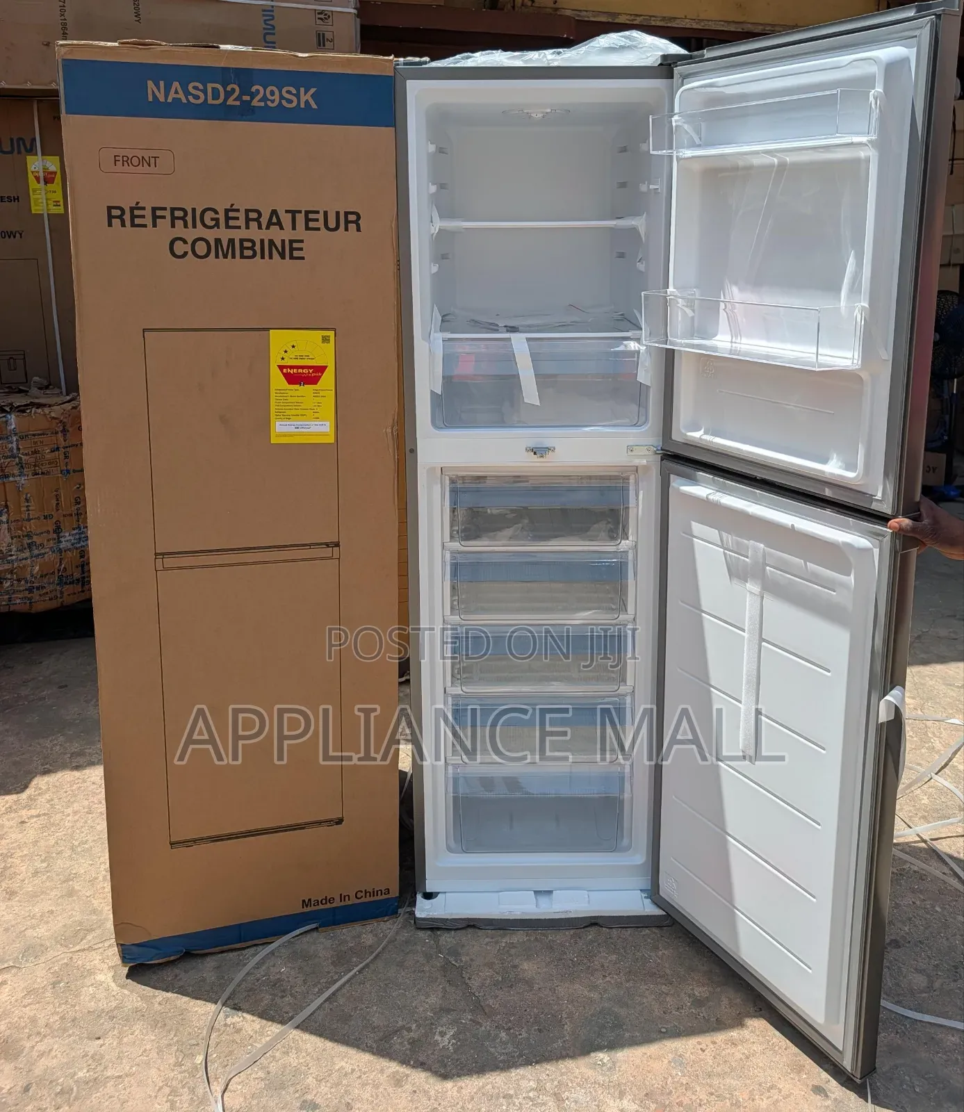 Nasco Fridge 251l