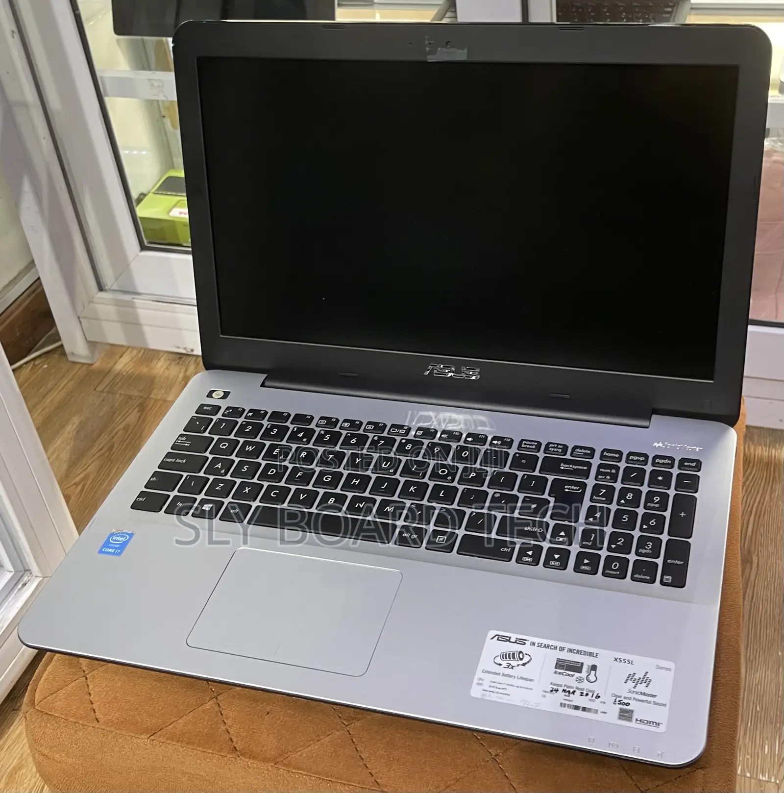 Laptop Asus X555LA 8GB Intel Core i7 SSD 256GB