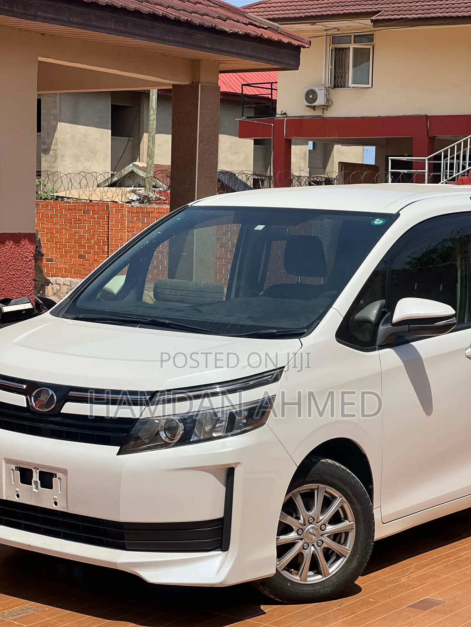 Toyota Voxy 2015 White
