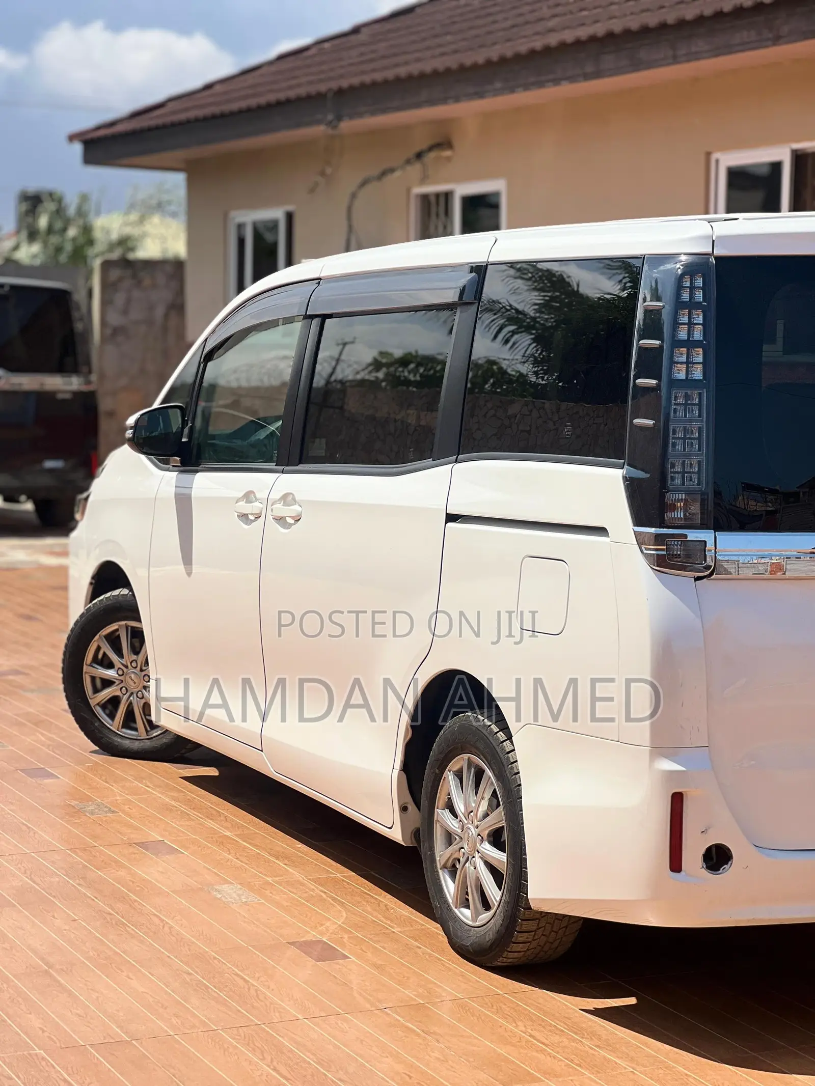 Toyota Voxy 2015 White