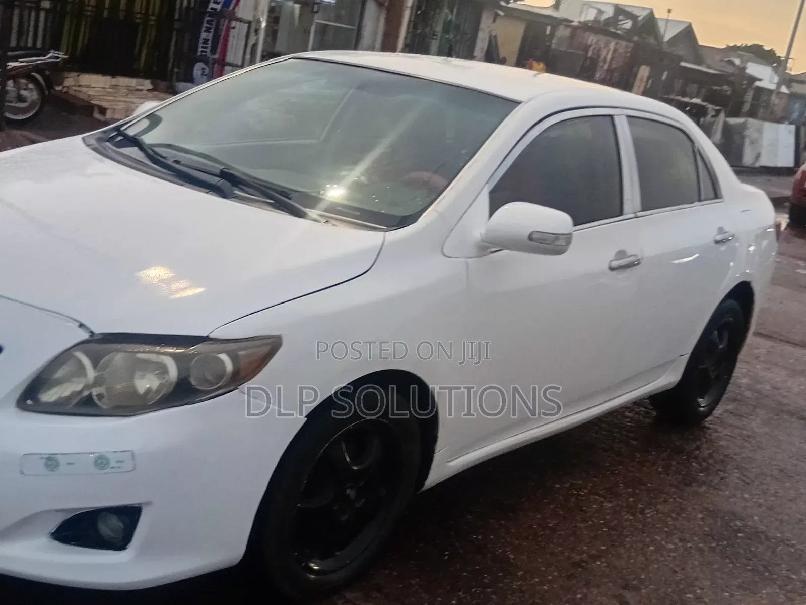 Toyota Corolla LE 4dr Sedan (1.8L 4cyl 4A) 2010 White