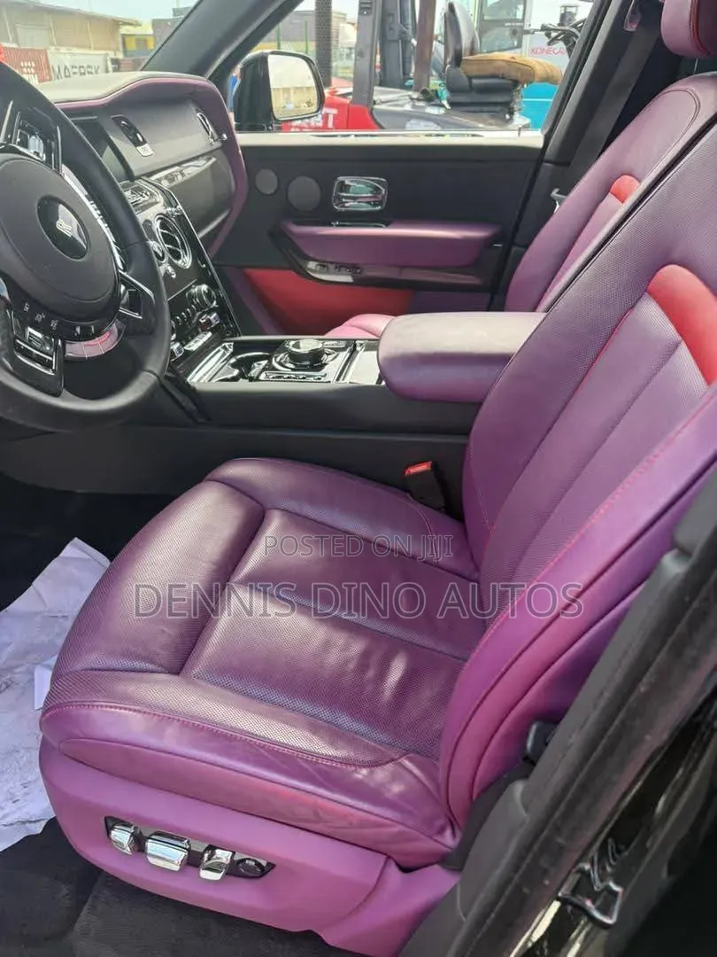 Rolls-Royce Cullinan Black Badge 2024 Matt Black