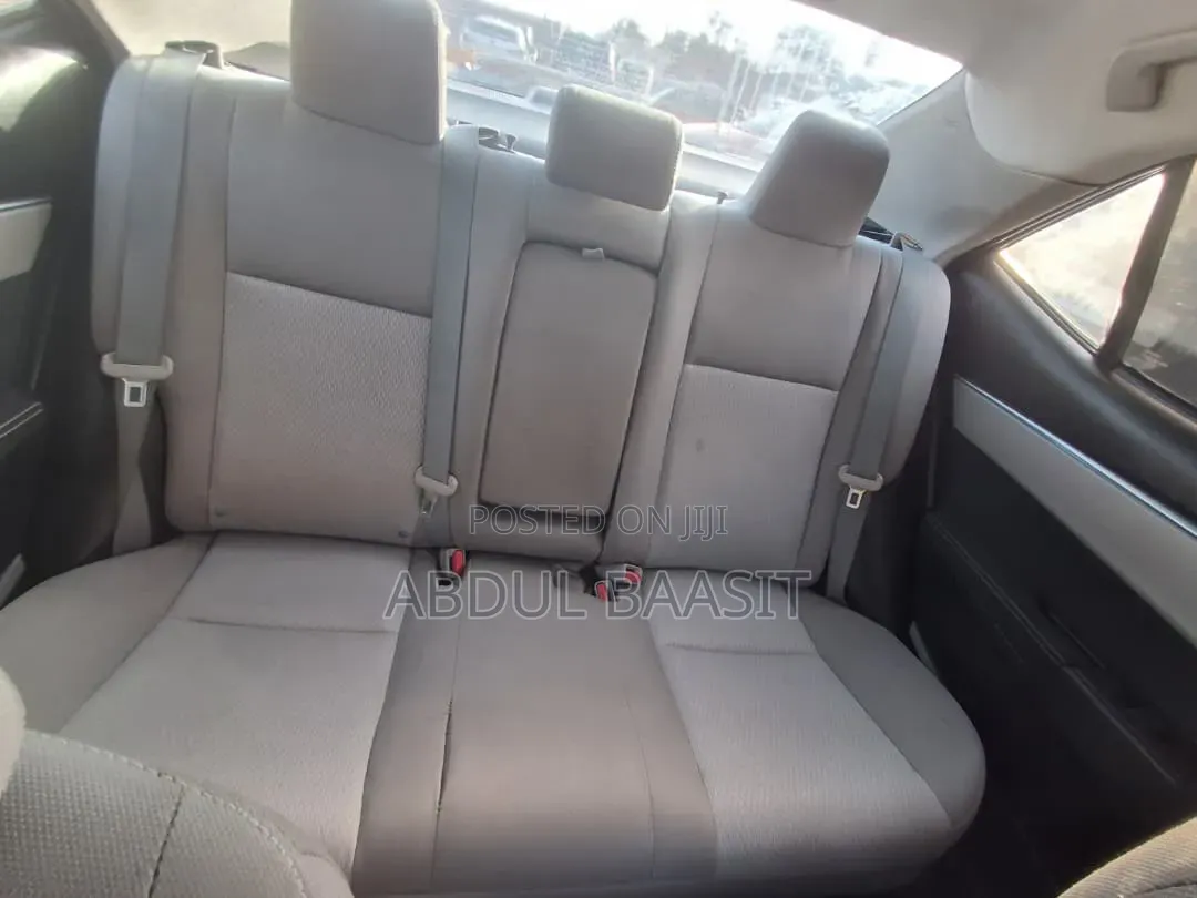 Toyota Corolla L 4dr Sedan (1.8L 4cyl 6M) 2015 Black
