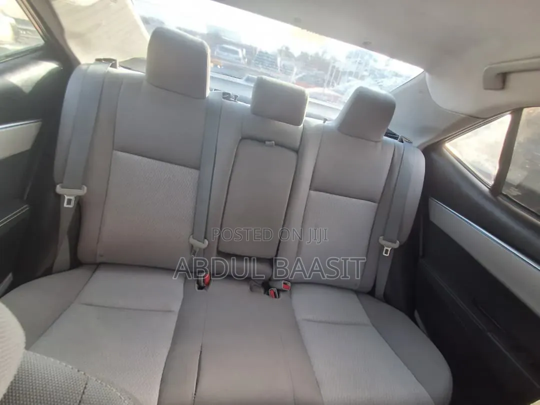 Toyota Corolla L 4dr Sedan (1.8L 4cyl 6M) 2015 Black