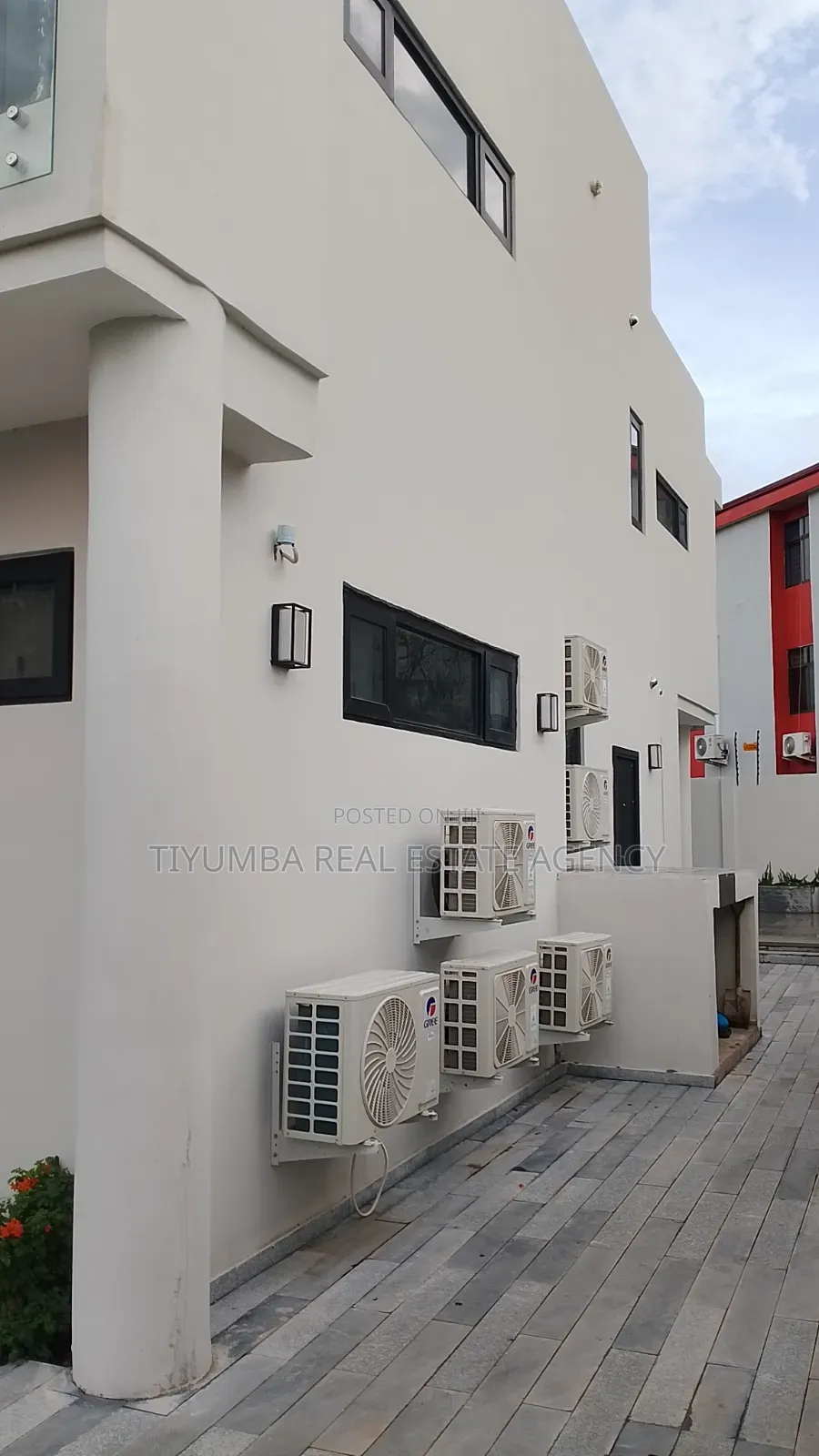 4bdrm Duplex in Tiyumba Real Estate., North Industrial Area for rent