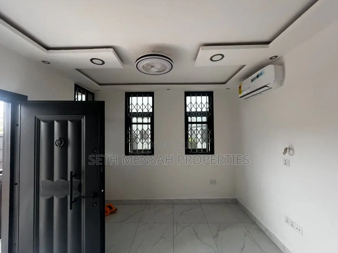 1bdrm Apartment in Chamber And Hall, Ability for rent