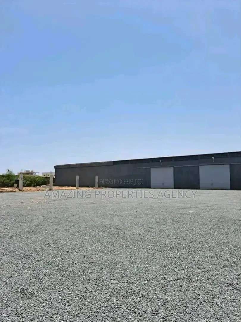 Warehouse and Show Rooms for Sale at South Industrial Area Accra
