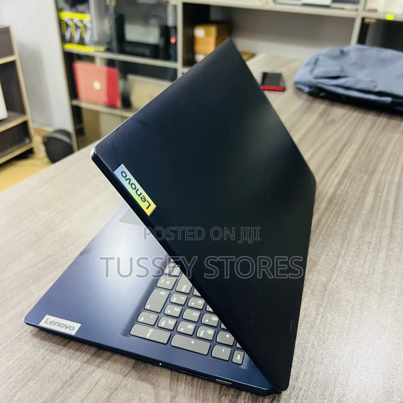 Laptop Lenovo IdeaPad 1 8GB AMD Ryzen 5 SSD 256GB