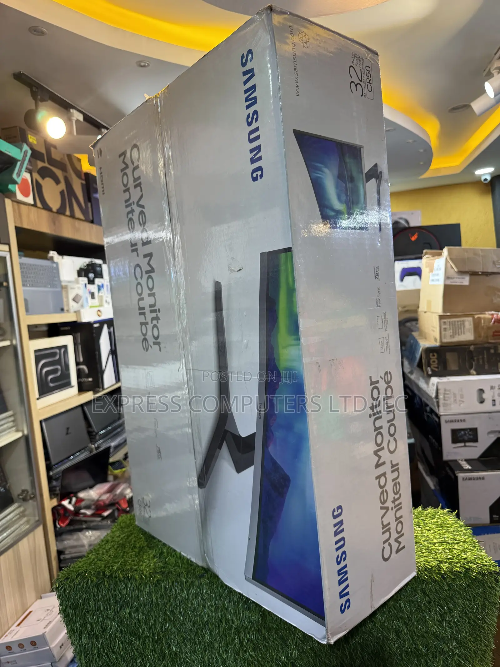 Samsung 32" Class Cr50 Curved Full Hd Monitor - Refresh 5