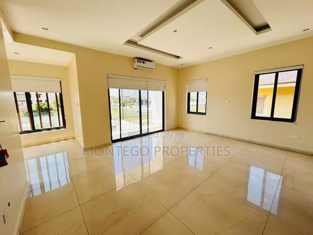 4bdrm House in East Legon, Adjiriganor for sale