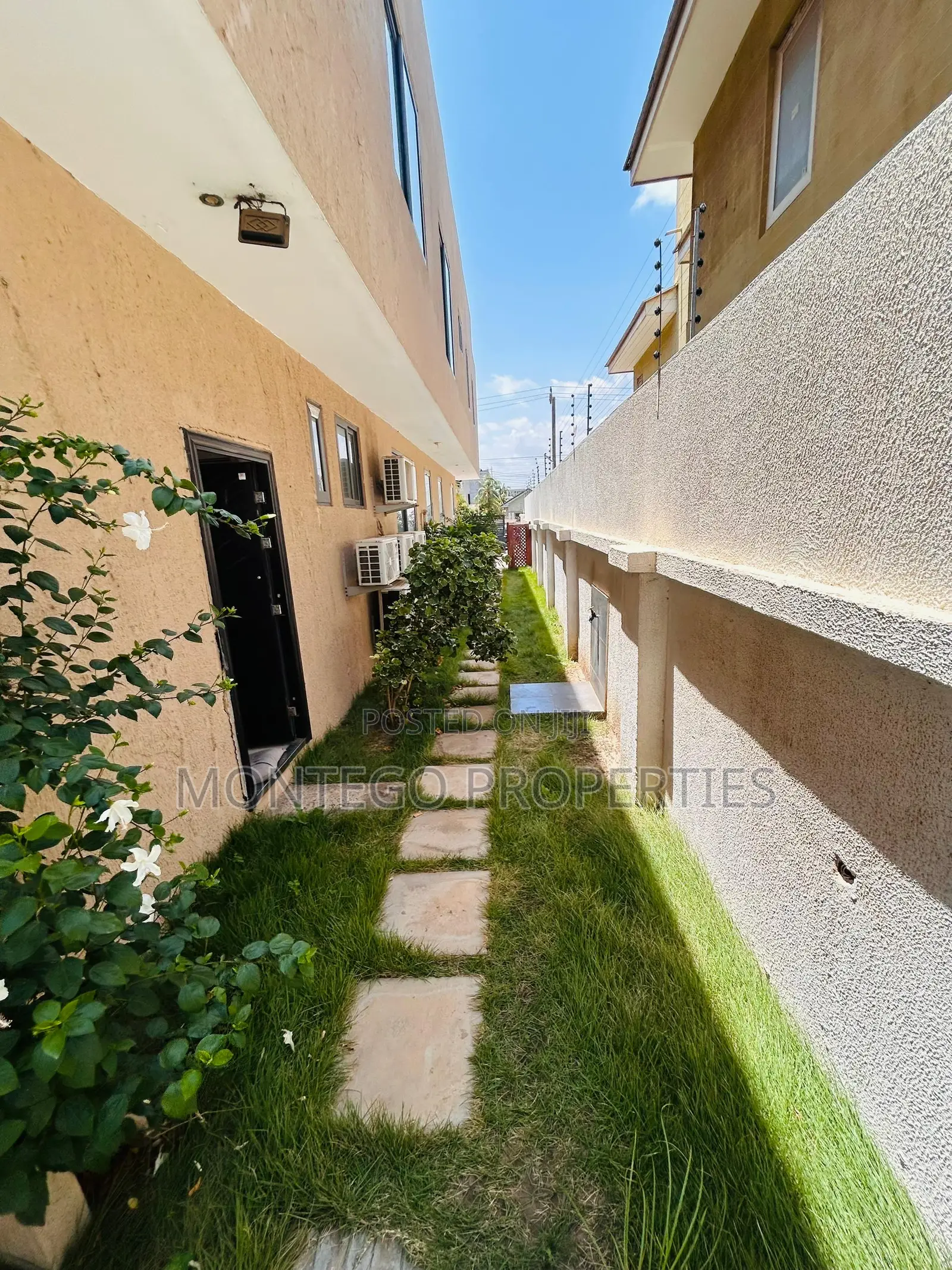 4bdrm House in East Legon, Adjiriganor for sale
