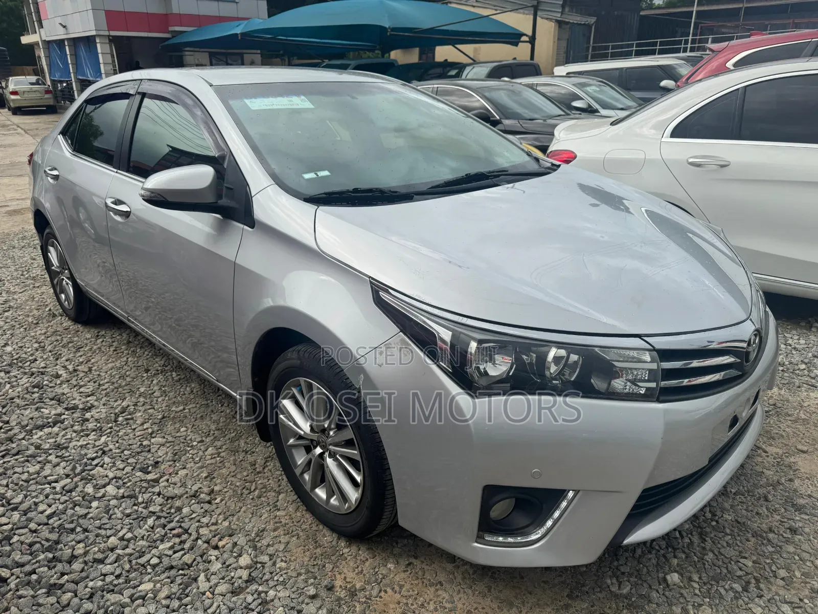 Toyota Corolla Altis 2015 Silver