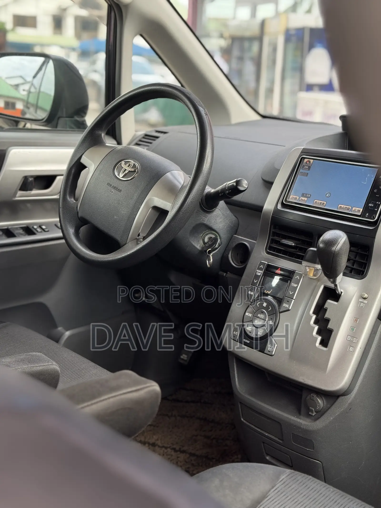 Toyota Voxy 2011 Blue