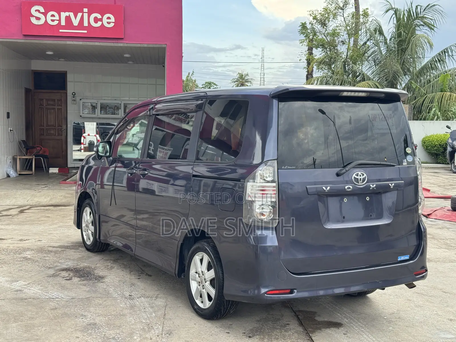 Toyota Voxy 2011 Blue