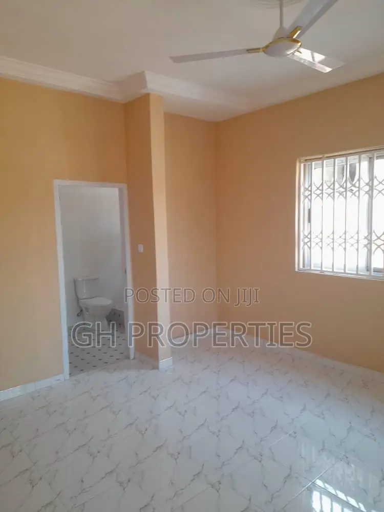 3bdrm House in Sokoban Kwanwoma., Kumasi Metropolitan for sale
