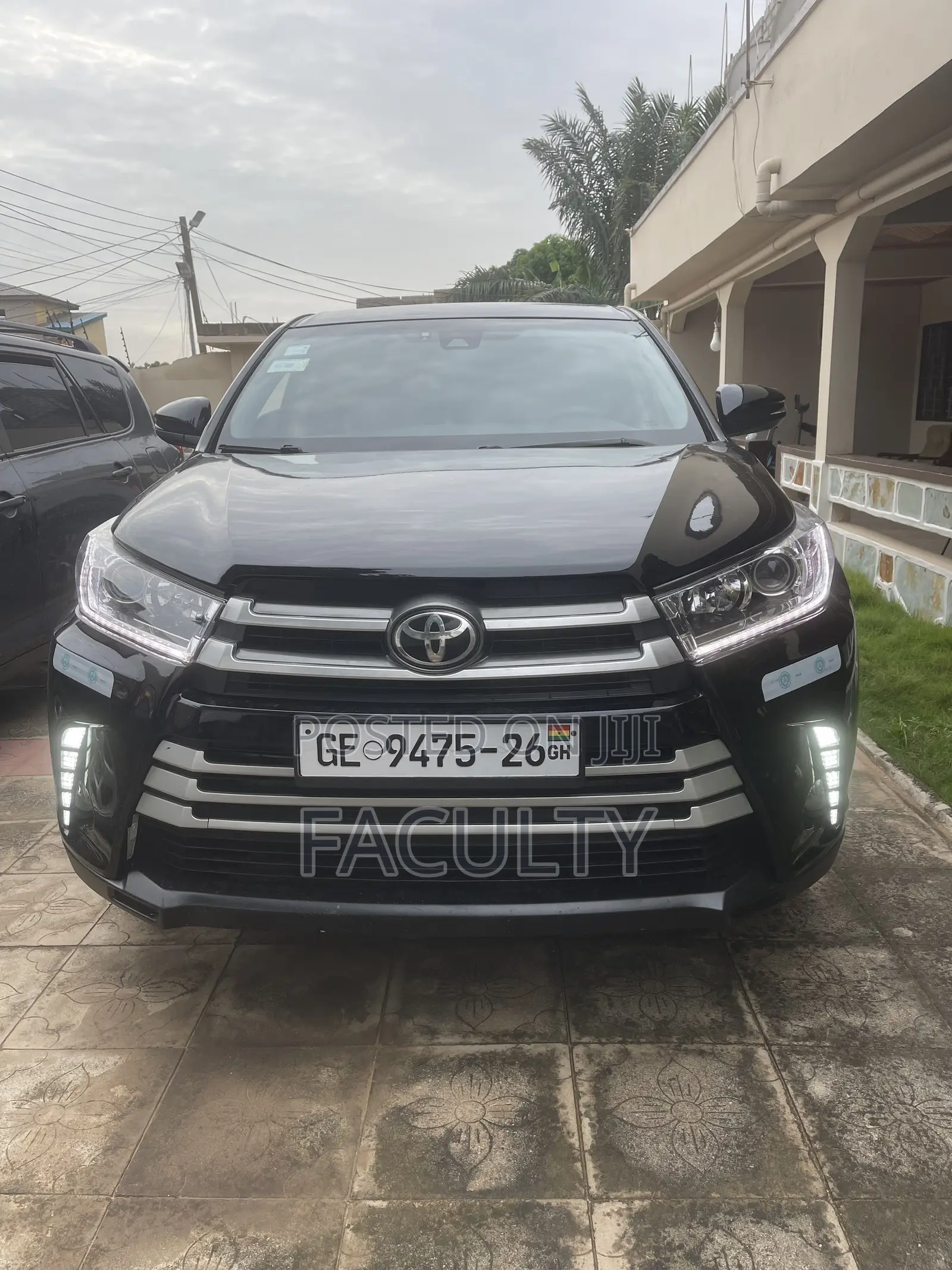 Toyota Highlander LE Plus 2019 Black