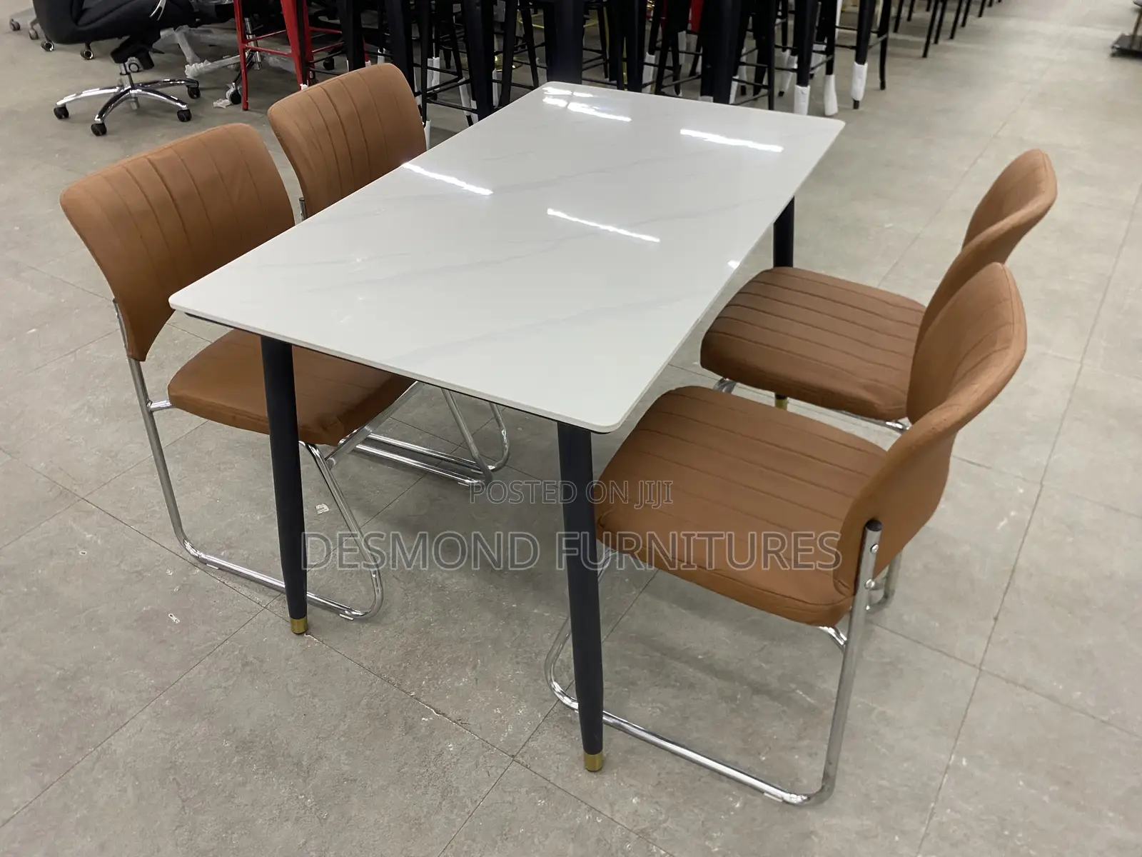 Dining Tables. Code Lc6