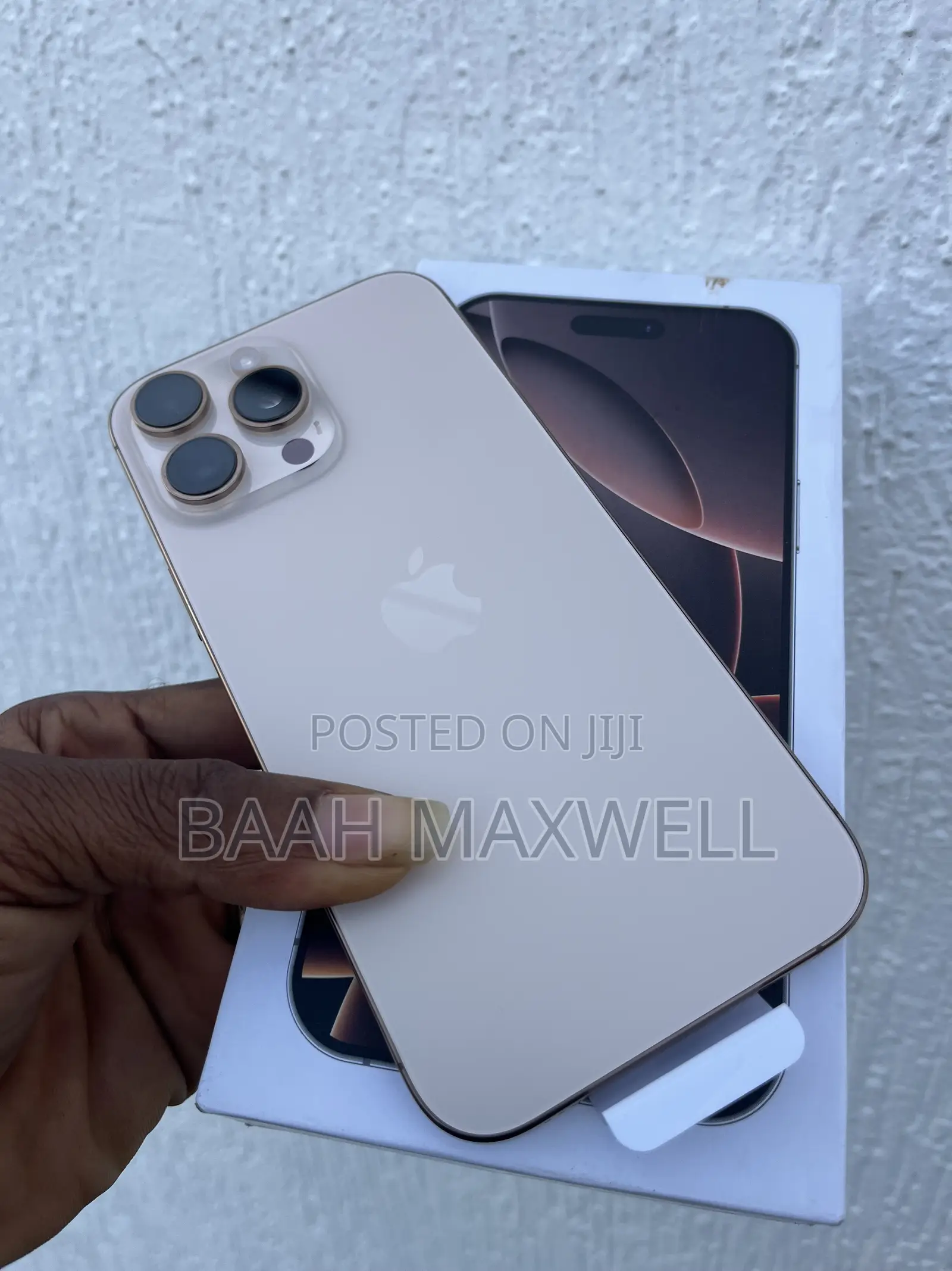 New Apple iPhone 16 Pro Max 256 GB Gold