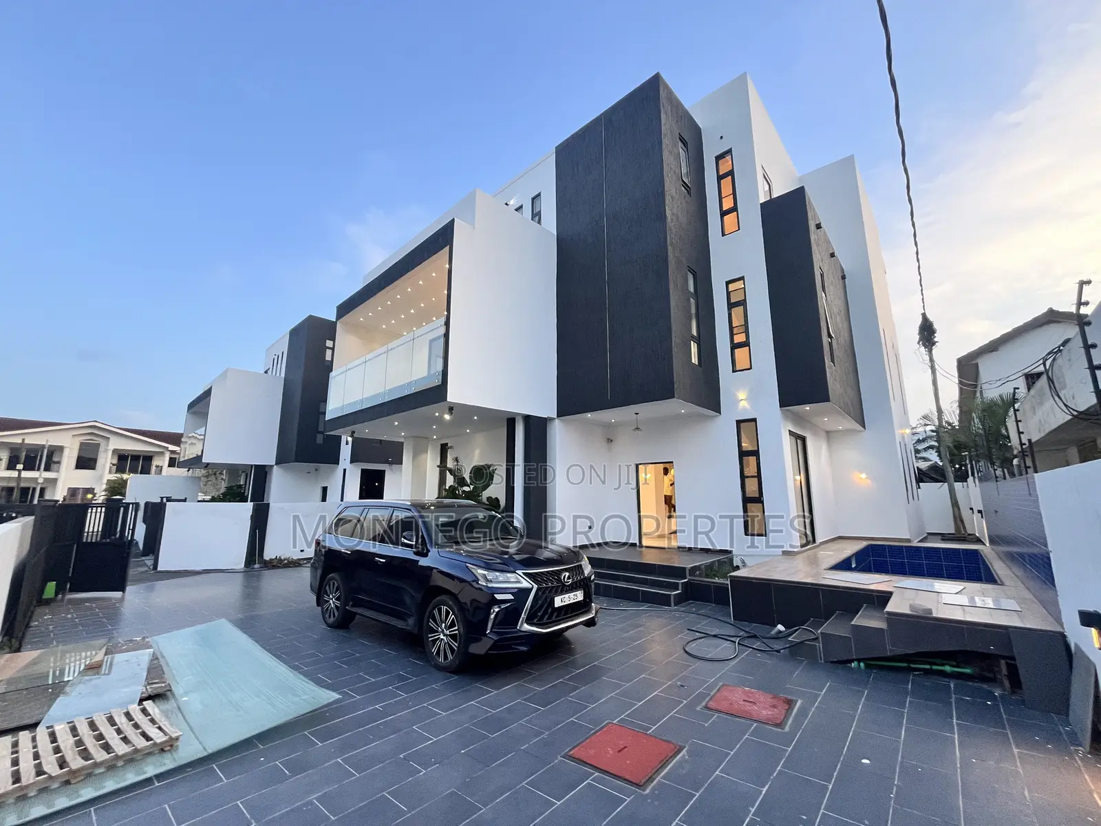 4bdrm House in East Legon for sale