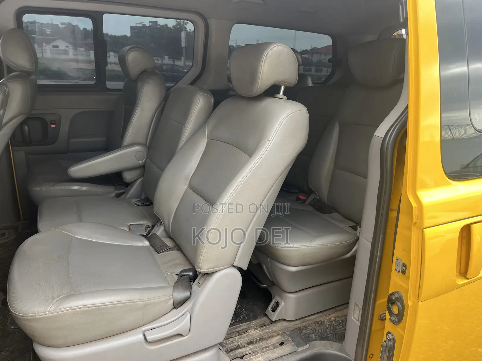 Hyundai Starex 2014 Yellow