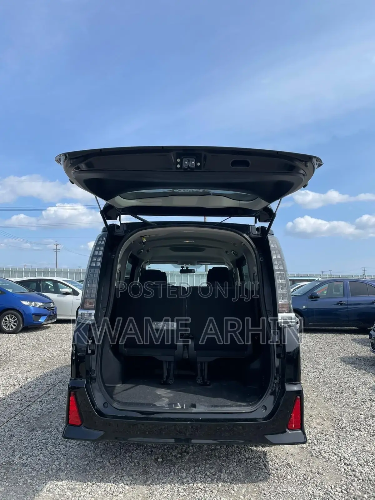 Toyota Voxy 2016 Black