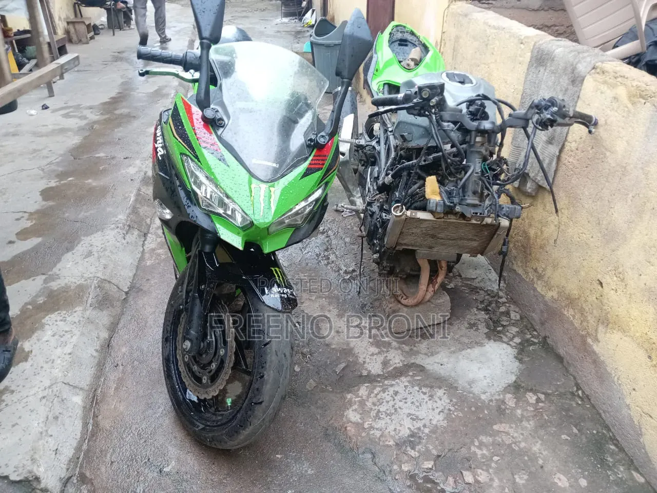 Kawasaki Ninja 400 2024 Green
