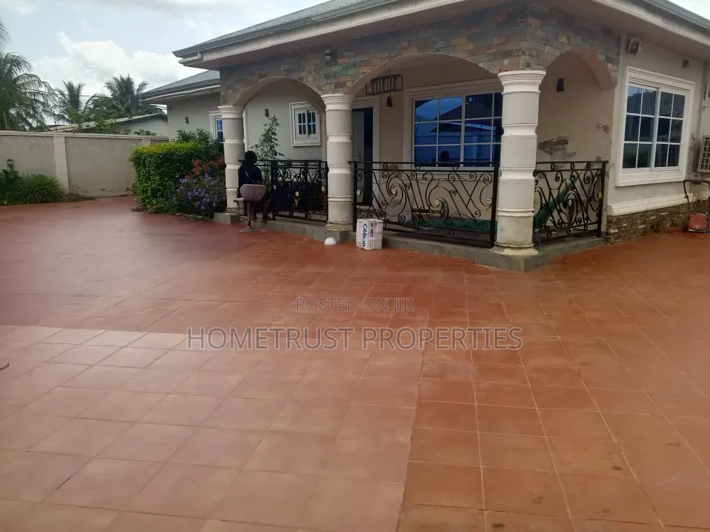 3bdrm House in Amasaman Cocobod for rent