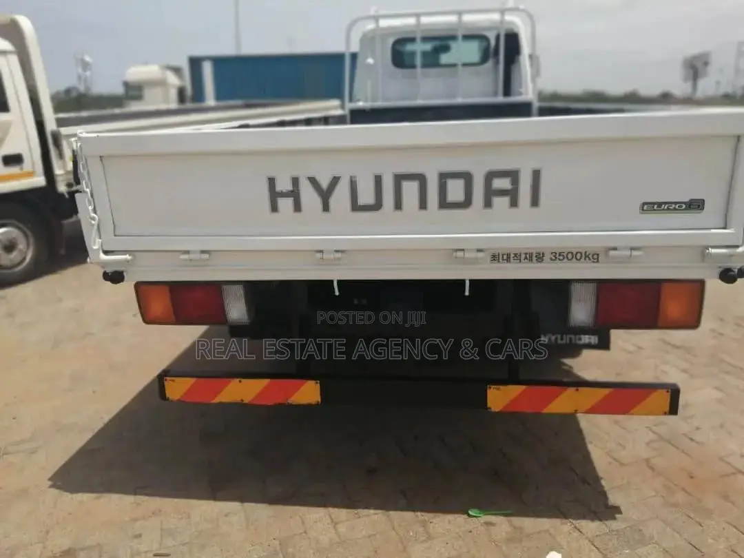 Hyundai Mighty 2
