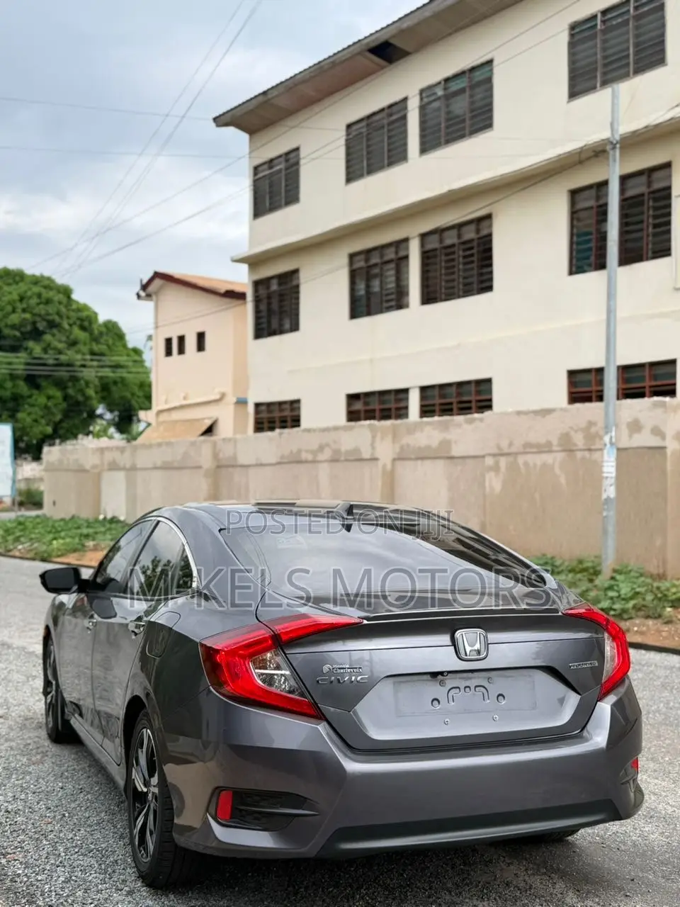 Honda Civic Touring 4dr Sedan (1.5L 4cyl) 2017 Gray