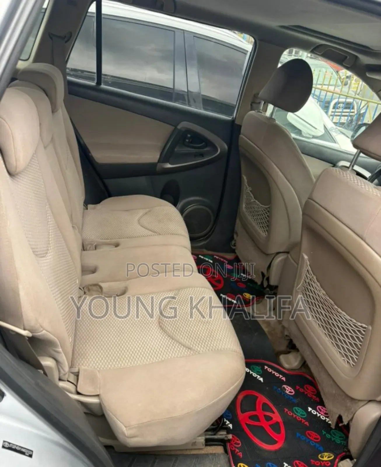 Toyota RAV4 2010 Silver