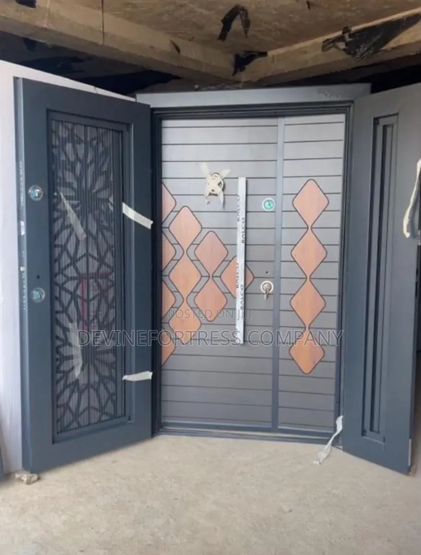 High Quality Gray Door Inn Door 1⁄2 Gray Solid  