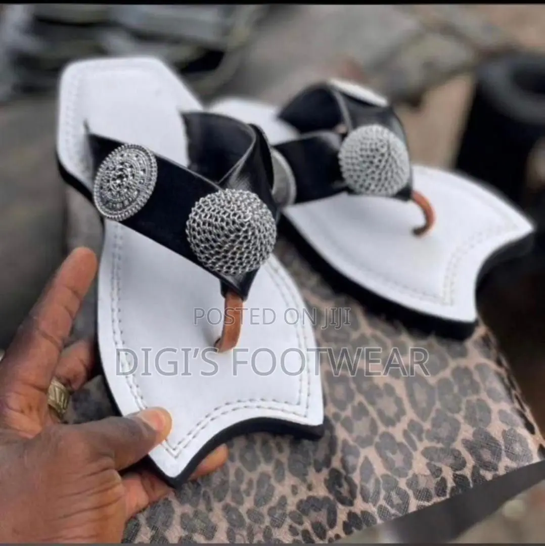 Black Suede White Inner Silver Crowned Ahenema/ Chawchaw