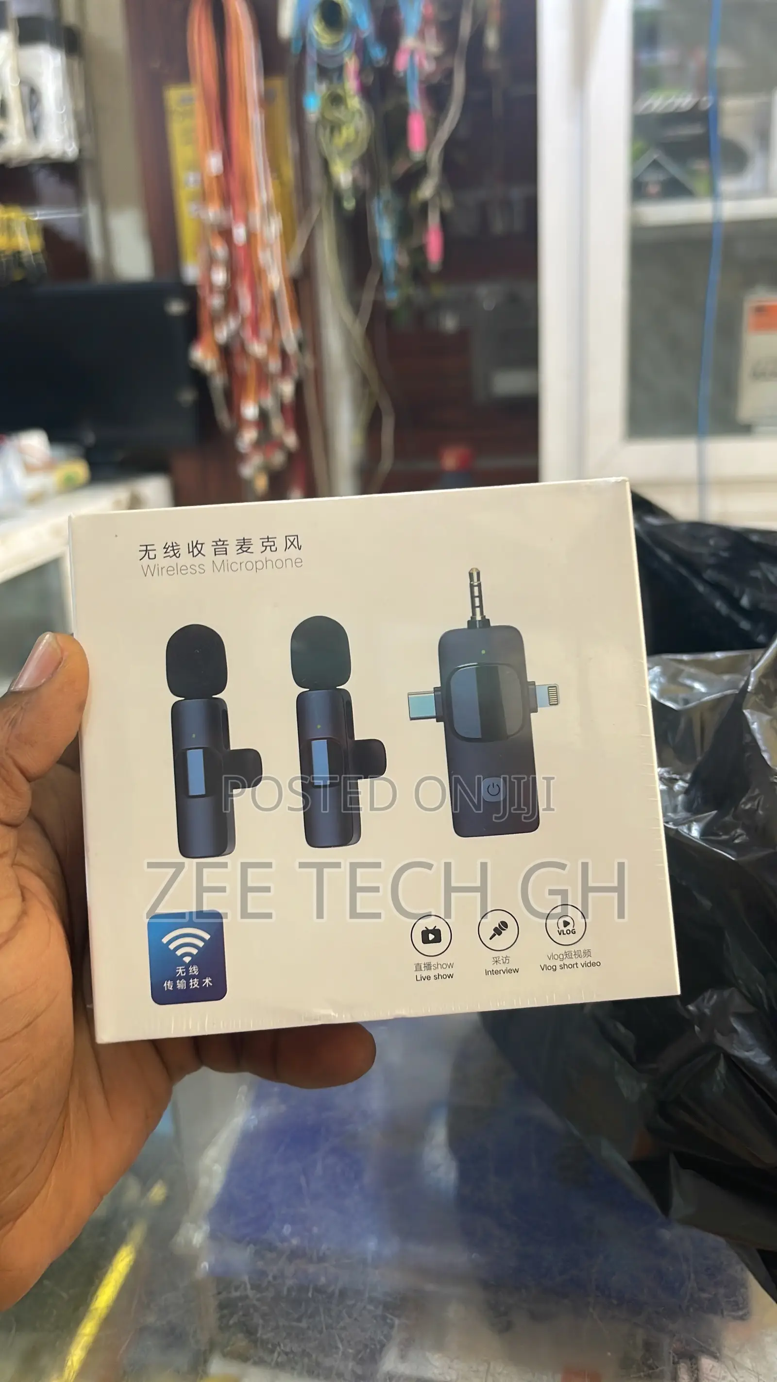 3-in-1 Dual Lavalier Wireless Microphone