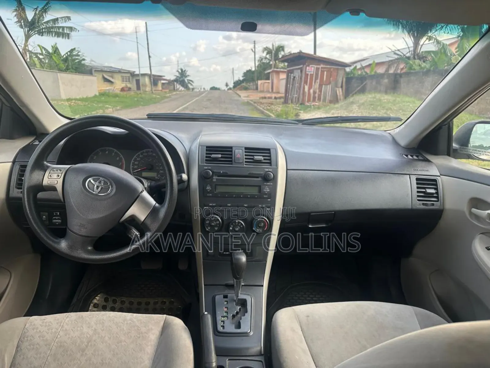 Toyota Corolla 2010 Brown