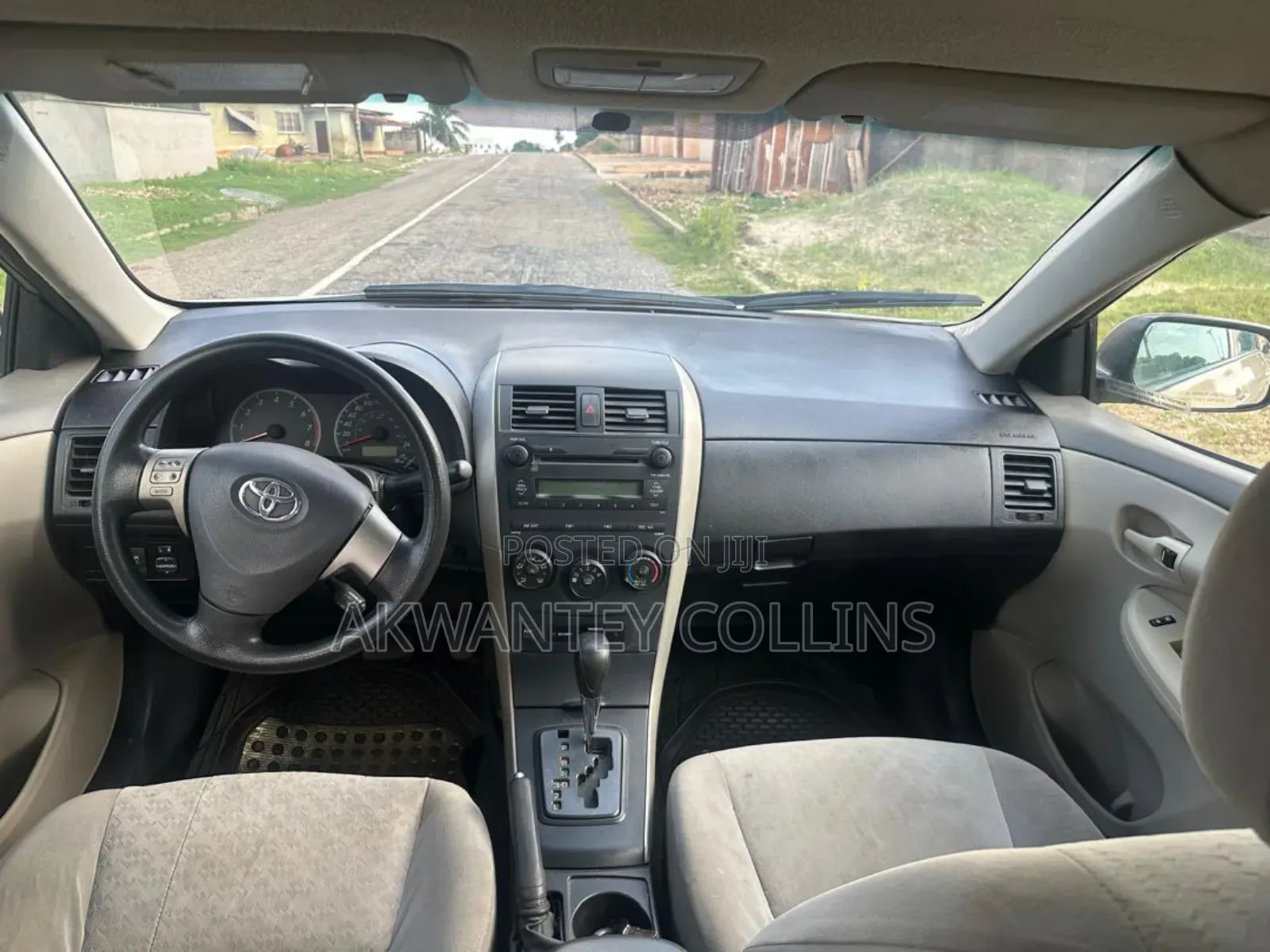Toyota Corolla 2010 Brown