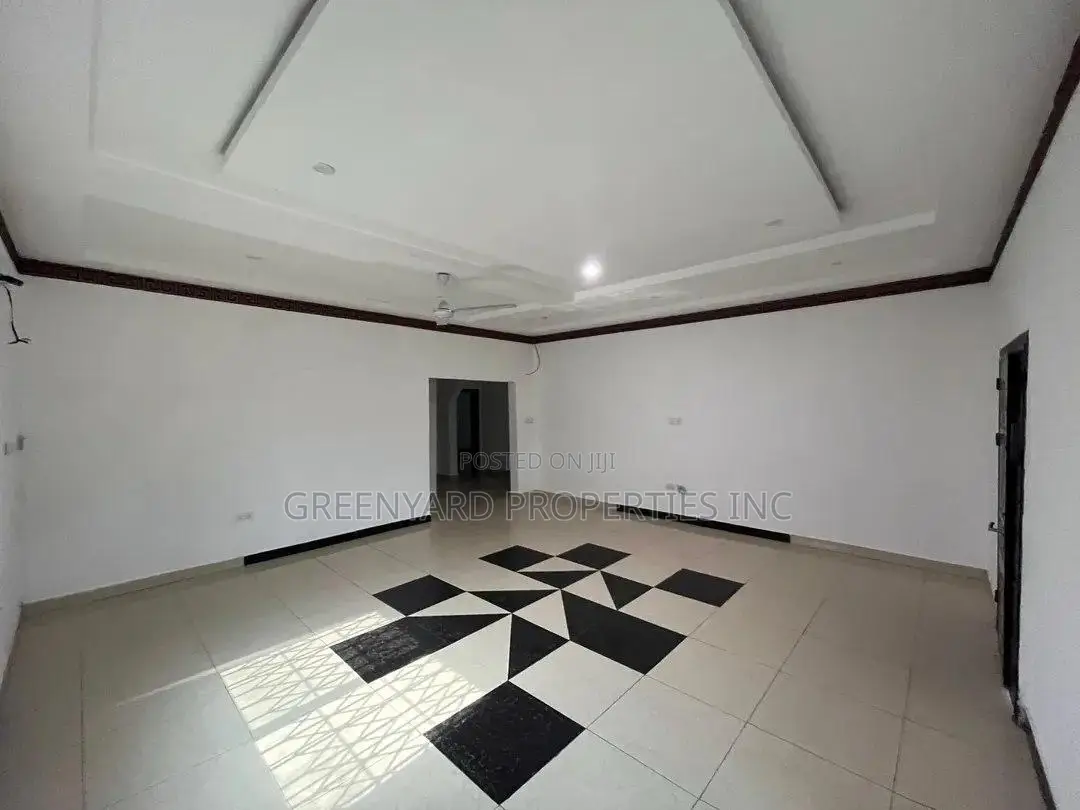 3bdrm House in Ogbojo, East Legon for rent
