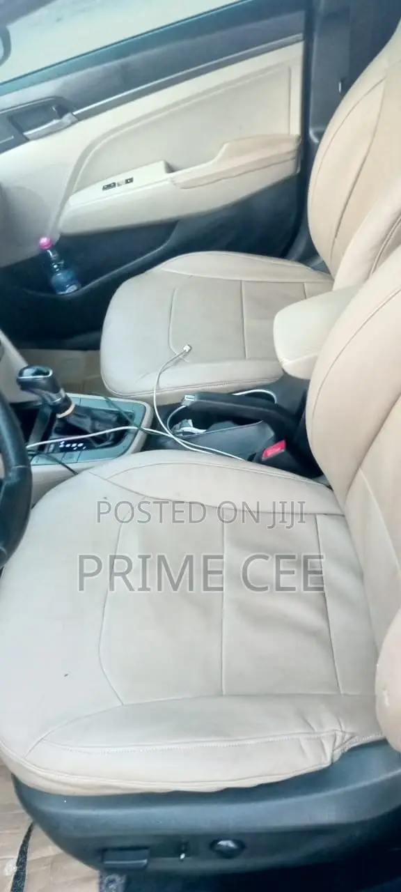 Hyundai Elantra SE 2018 White