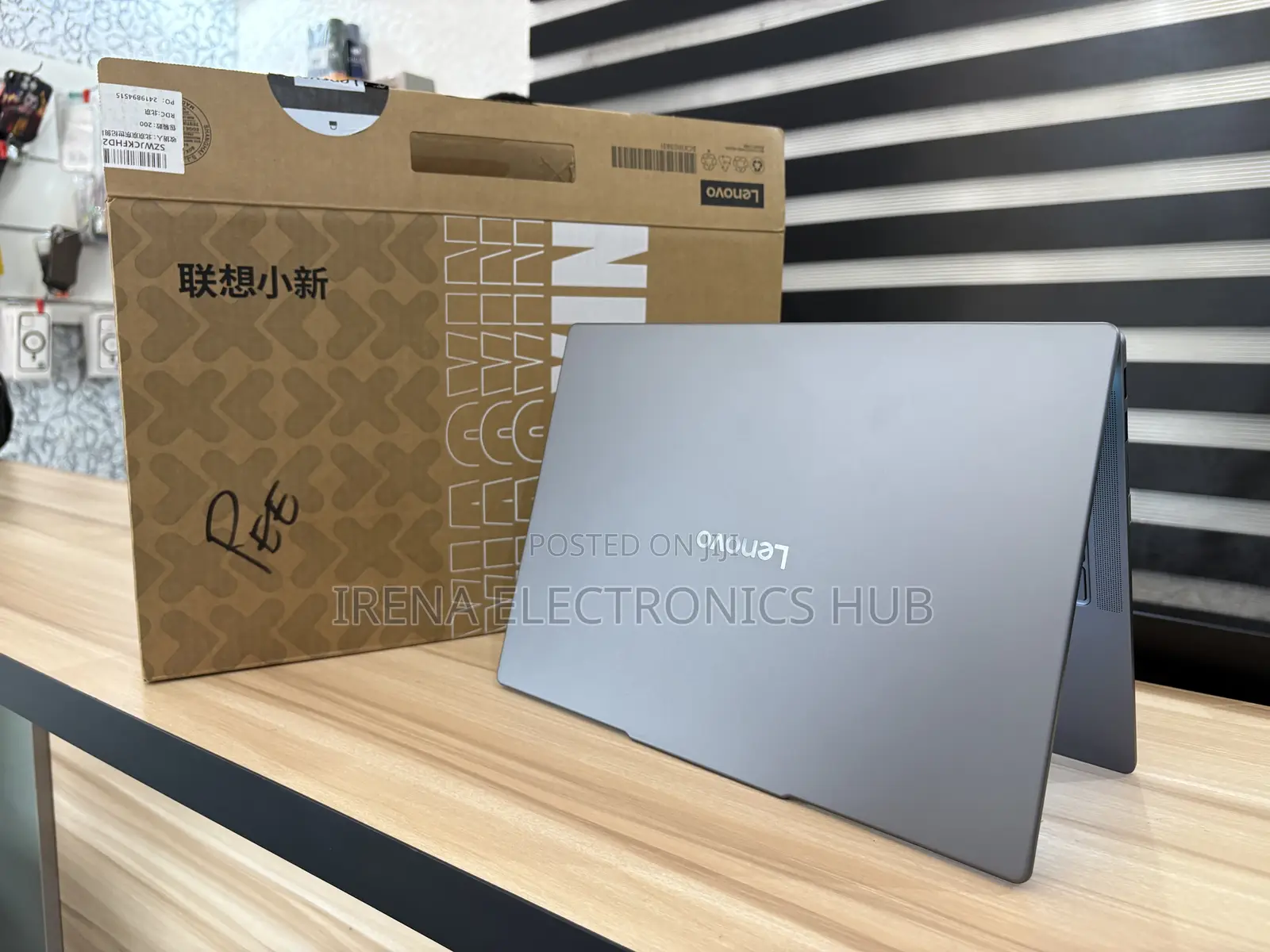 New Laptop Lenovo 24GB AMD Ryzen 7 SSD 1T