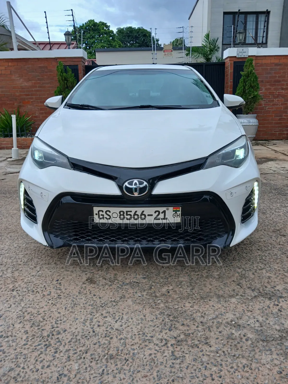 Toyota Corolla 2016 White
